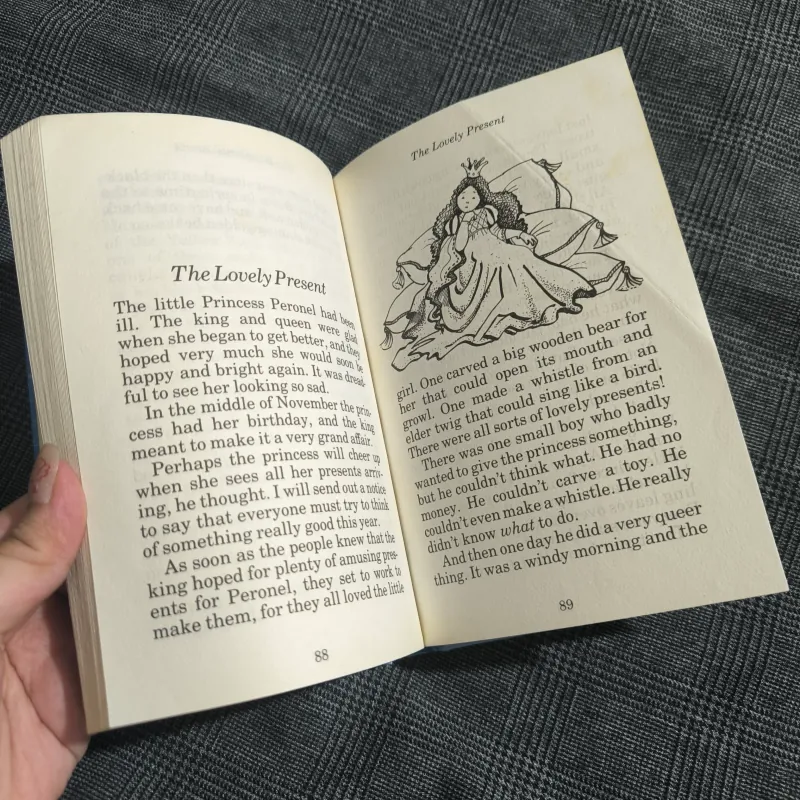 (Hardcover) The Magic Snowbird and other Stories - Enid Blyton 777870