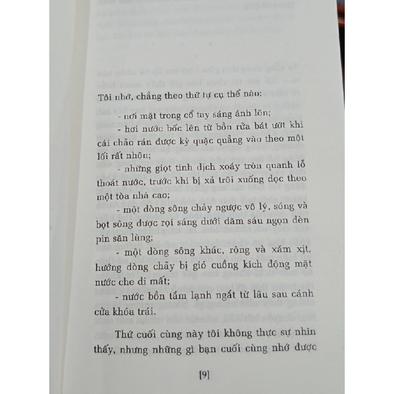 Nghe mùi kết thúc - Julian Barnes (Nghiêm Quỳnh Trang dịch) 465533
