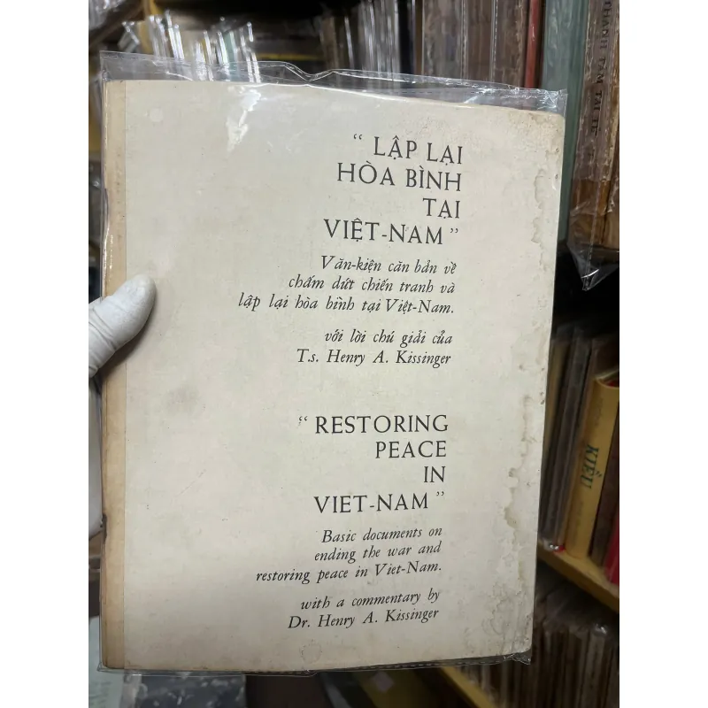 Lập lại Hòa bình tại Việt Nam (Restoring Peace in Viet-Nam) - T.S. Henry A. Kissinge 798811