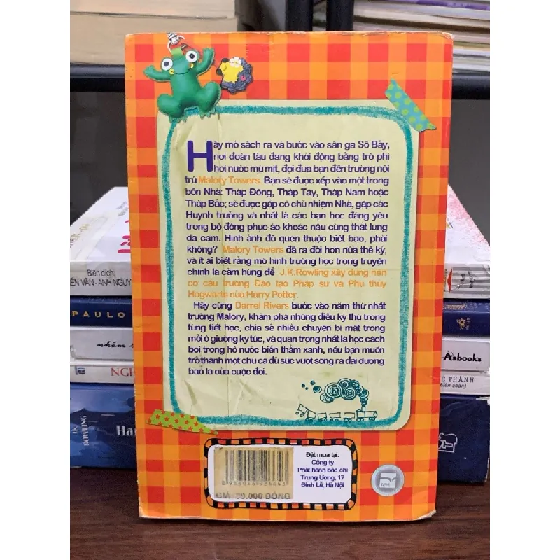 Malory Towers- Học kì đầu tiên mới mẻ- Enid Blyton 598629