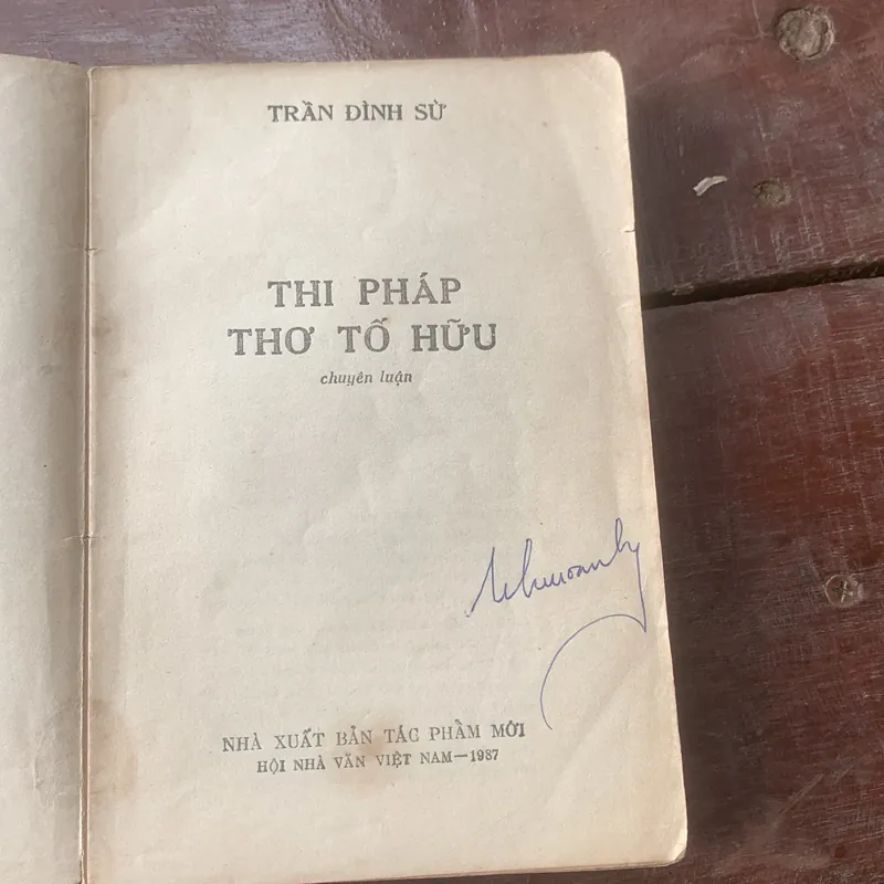 Thi pháp thơ Tố Hữu, Trần Đình Sử, in năm 1987 737889