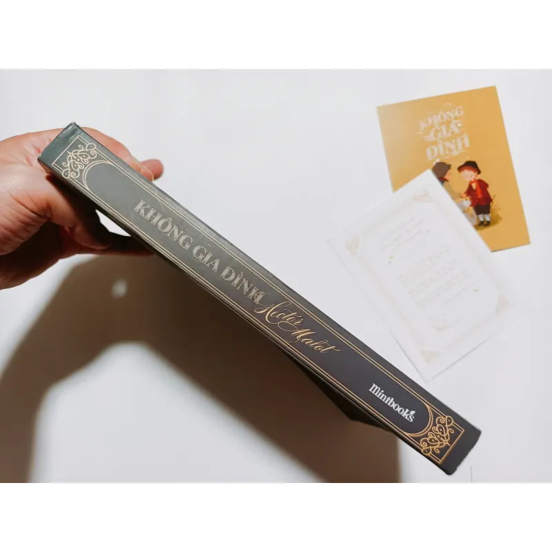 Không Gia Đình 754260