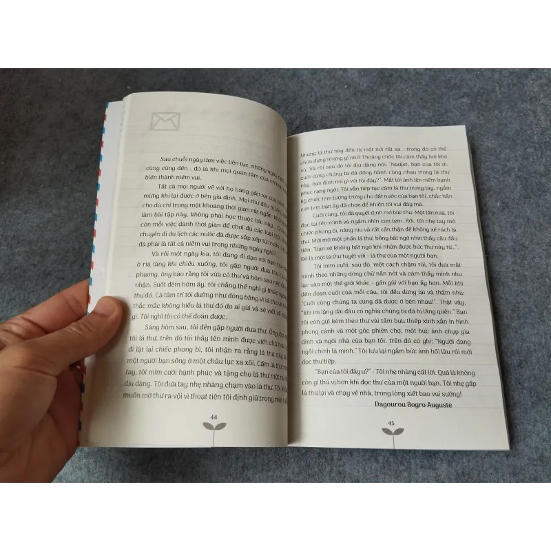 NHỮNG BỨC THƯ GIẢI NHẤT THẾ GIỚI (1972 - 2016) 718903