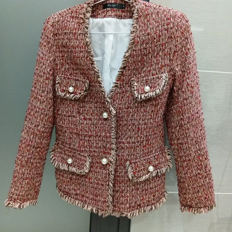 Khoác dạ tweet  729829