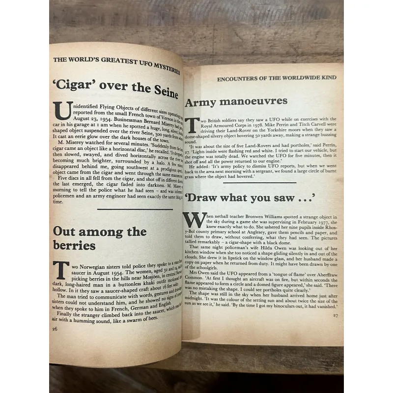 The World’s Greatest UFO Mysteries - Nigel Blundell, Roger Boar 734838