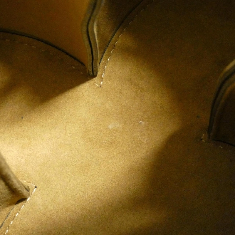 Túi Louis Vuitton Bloom M13843 617549