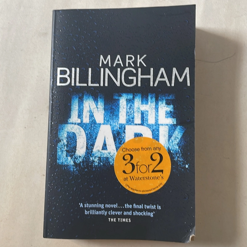 In the dark - Mark Billingham 477541