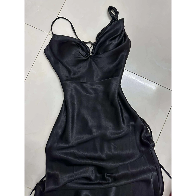 Váy lụa kiểu sexy size M chính hãng shop  544153