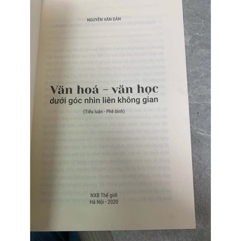 Văn hóa văn học dưới góc nhìn liên không gian 279111