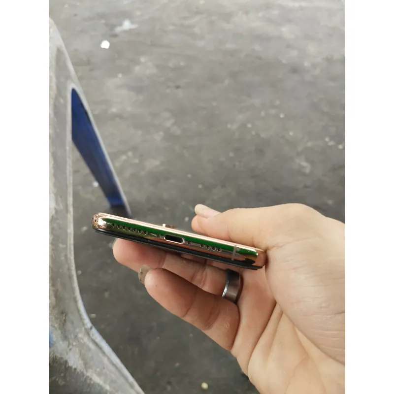 iPhone xsm 775906