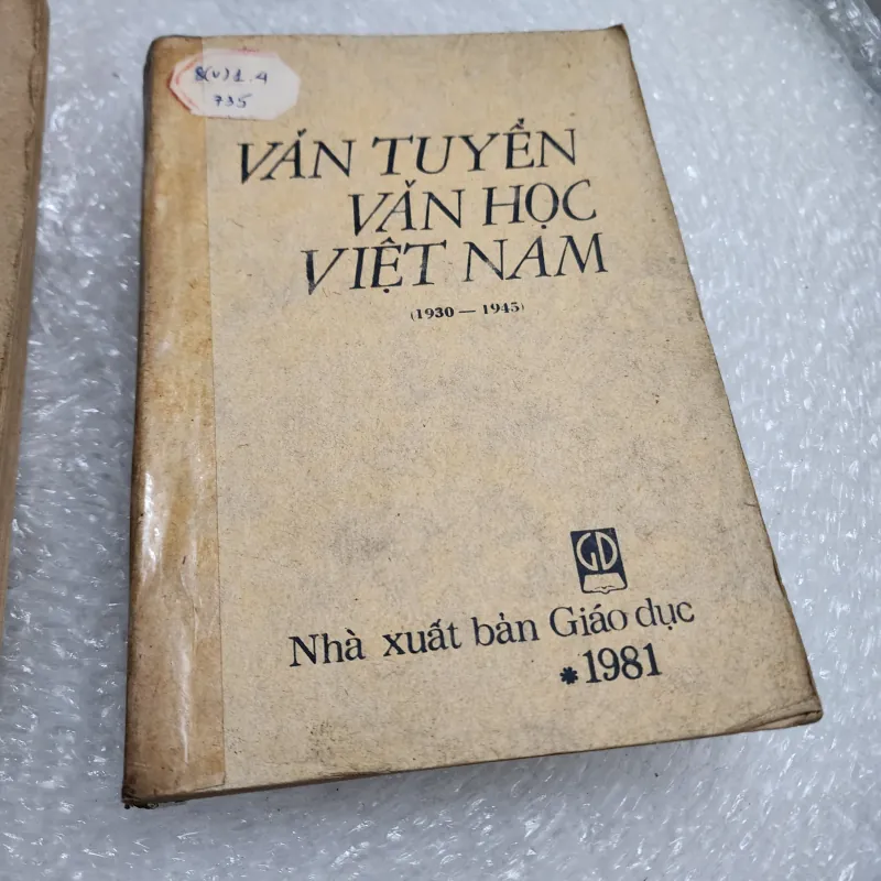 Văn tuyển văn học Việt nam 3 tập | thế kỷ XI đến 1945 782407