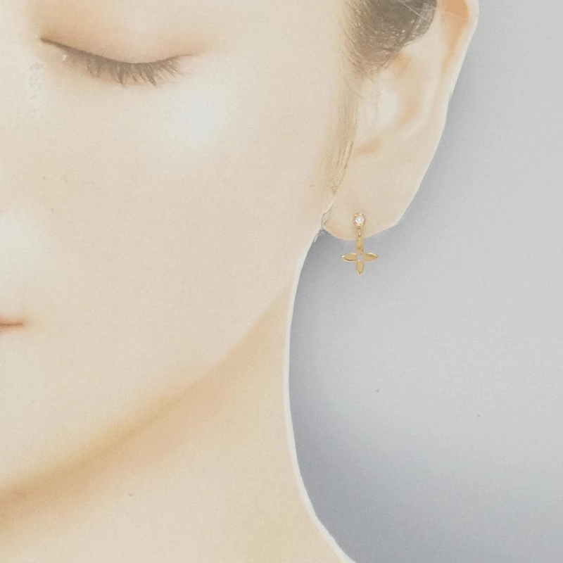 Bông tai Louis Vuitton Pous Monogram Idylle 665831