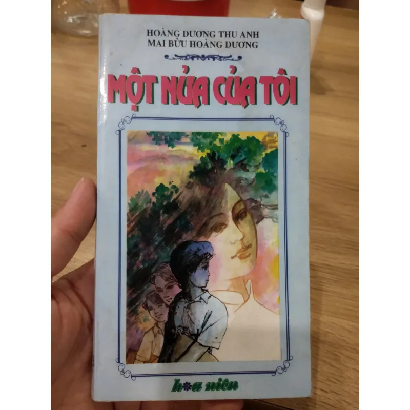 cuốn tiểu thuyết Việt Nam có tựa đề "Một nửa của tôi".
 1032201