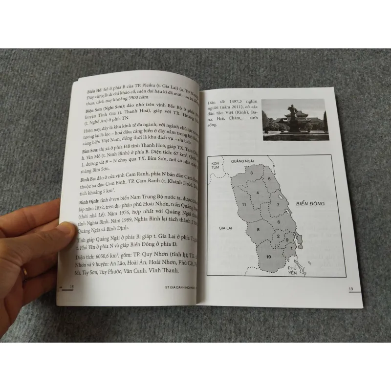 SỔ TAY ĐỊA DANH HÀNH CHÍNH, VĂN HOÁ VIỆT NAM TẬP HAI: KHU VỰC MIỀN TRUNG VÀ TÂY NGUYÊN 729269