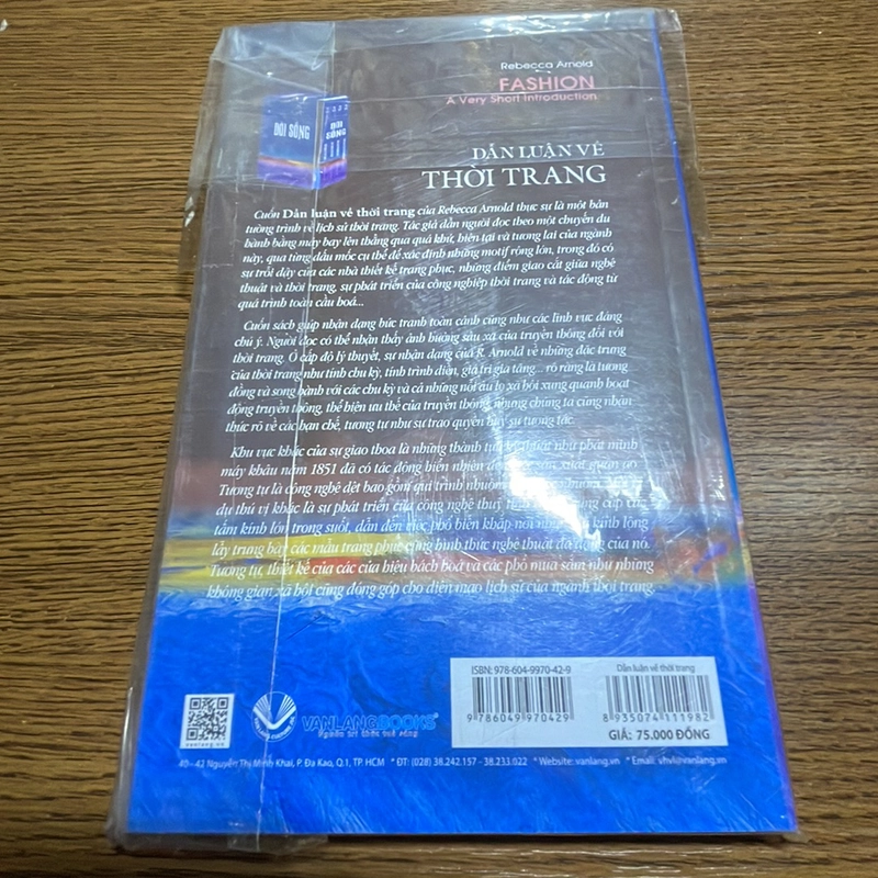 Dẫn luận về thời trang Rebecca Arnold 394234