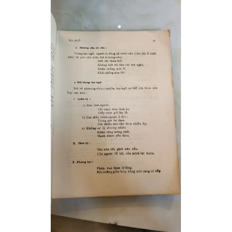 VIỆT VĂN ĐỘC BẢN - TRẦN TRỌNG SAN 780148