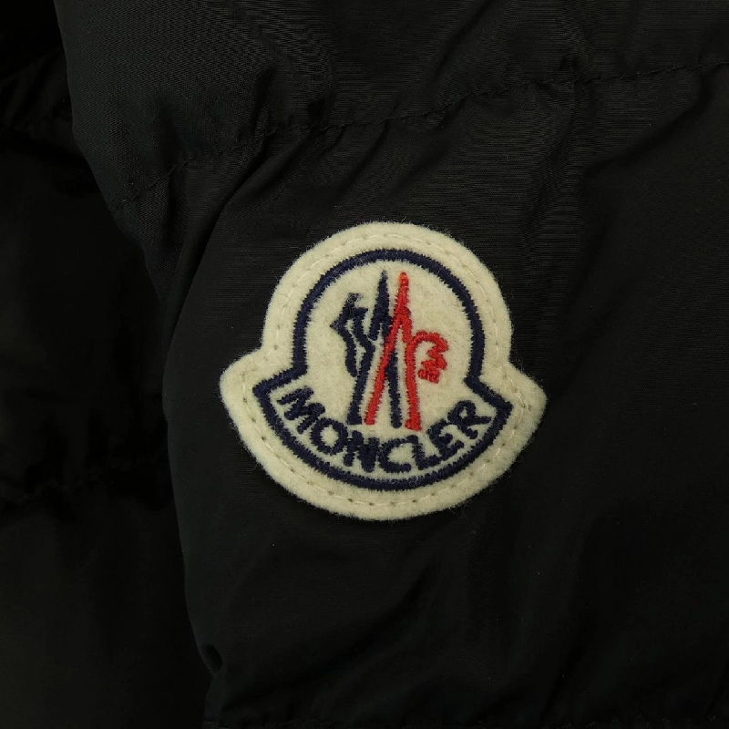 Áo khoác lông vũ MONCLER 640706