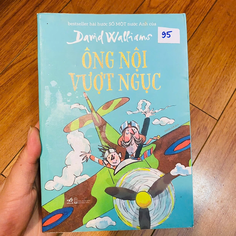 ÔNG NỘI VƯỢT NGỤC - DAVID WALLIAMS 400620