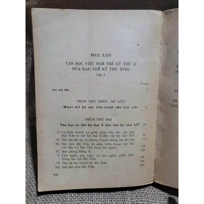 Văn học Việt Nam thế kỷ 10- thế kỷ 18 - ĐINH GIA KHÁNH BÙI DUY TÂN - MAI CAO CHƯƠNG 693776