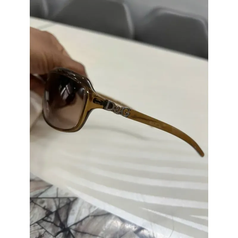 kính hiệu D&G 933410