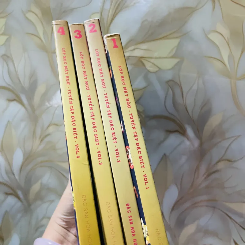 COMBO 4 Quyển Truyện Tranh LỚP HỌC MẬT NGỌT Tập 1,2,3,4 1037138