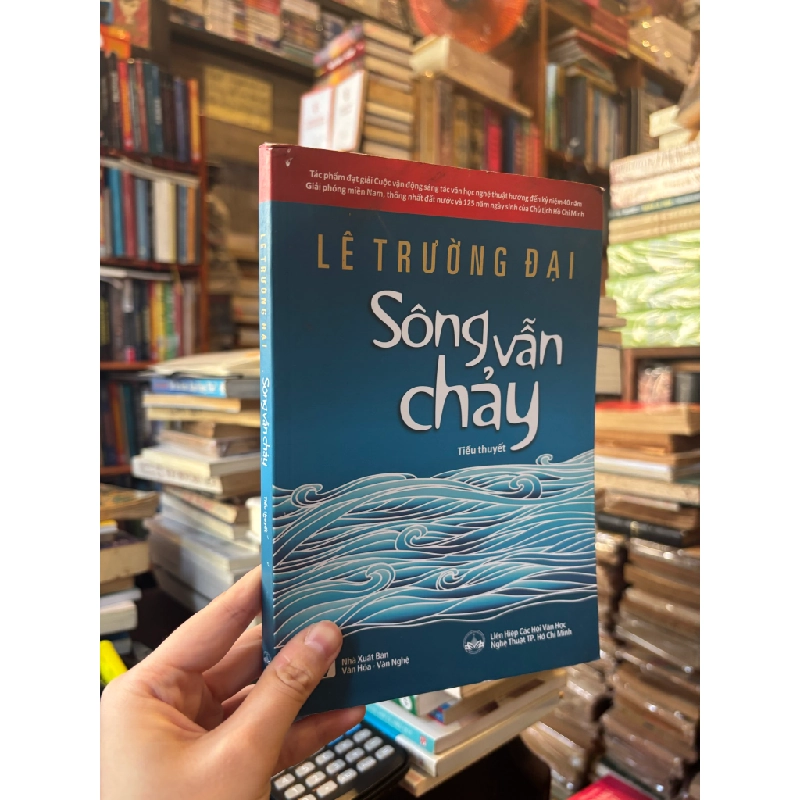 Sông vẫn chảy - Lê Trường Đại 396049