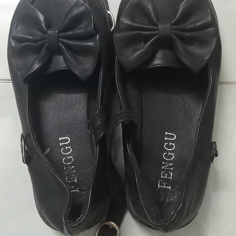 Pass đồng giá 30k (áo len, giày size 36) 574864