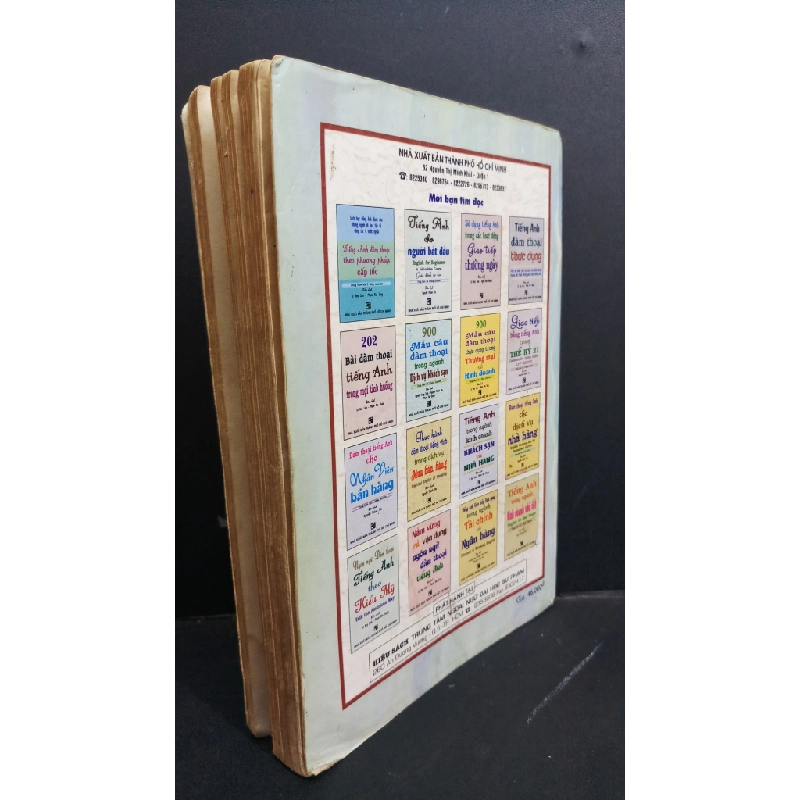 Tiếng Anh giao tiếp thực dụng 1 mới 60% ố nặng, ẩm, có viết và ký tên 2002 HCM2811 HỌC NGOẠI NGỮ 338902