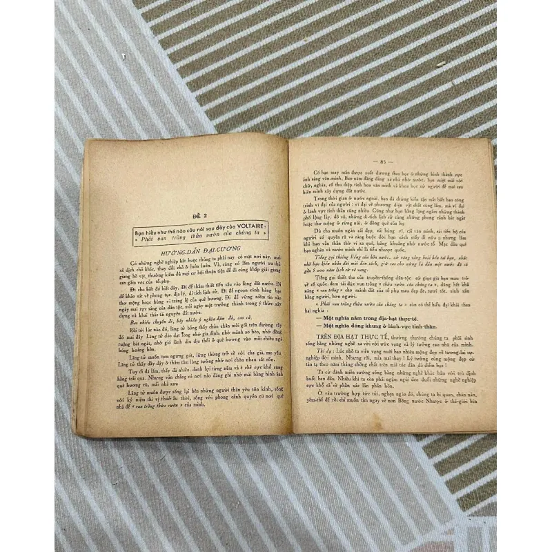 Luận Văn - Ngũ Tứ Nxb Việt Hùng Xb năm 1958 591987