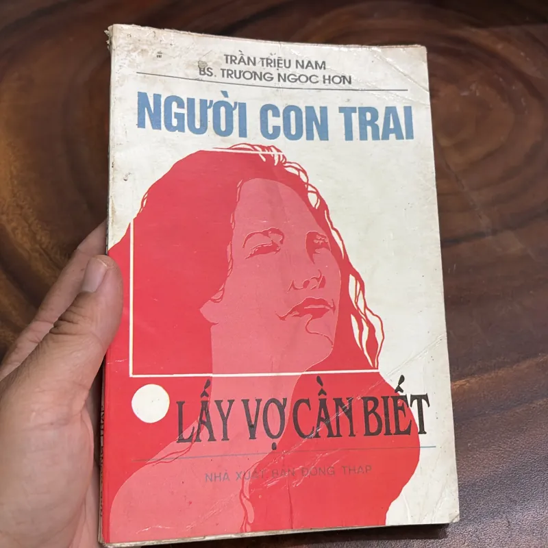 [Cạnh Trên Có Chút Mốc] - II Người Con Trai Lấy Vợ Cần Biết - 1996 998054