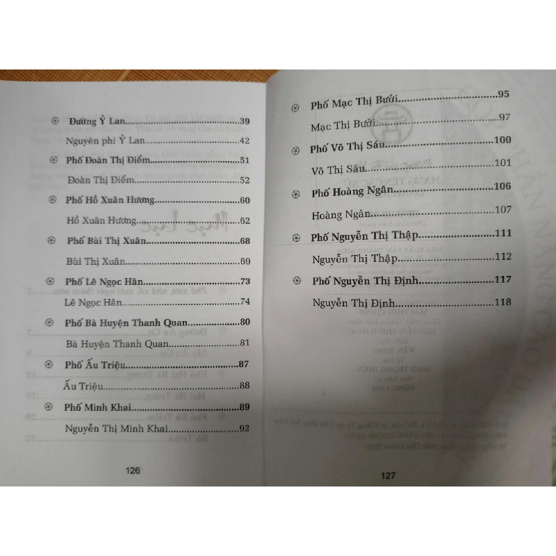 Đường phố Hà Nội mang tên các nữ danh nhân - 2010 - 125 trang LỊCH SỬ - CHÍNH TRỊ - TRIẾT HỌC ANTQ1301 910002