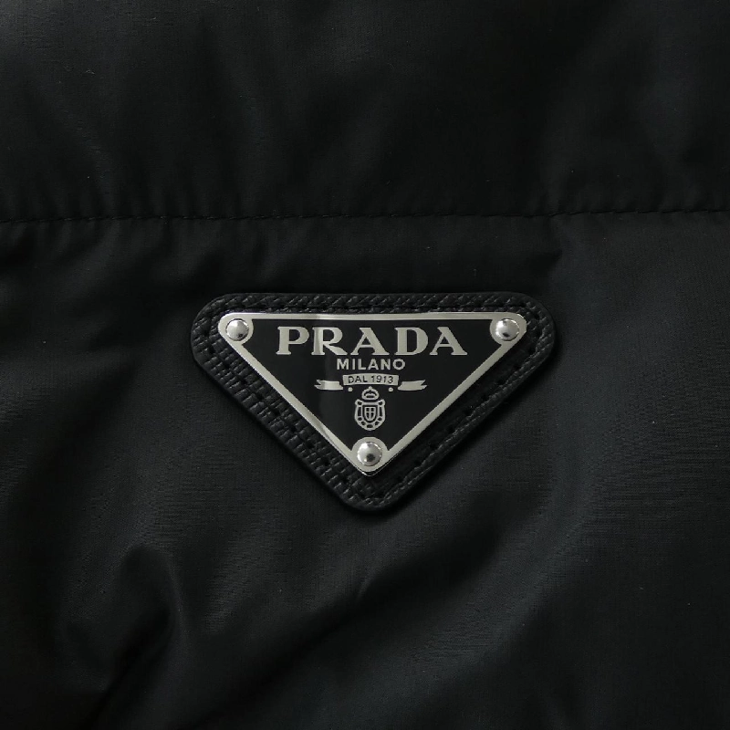 Áo khoác lông vũ PRADA - Hàng hiệu Authentic 896898