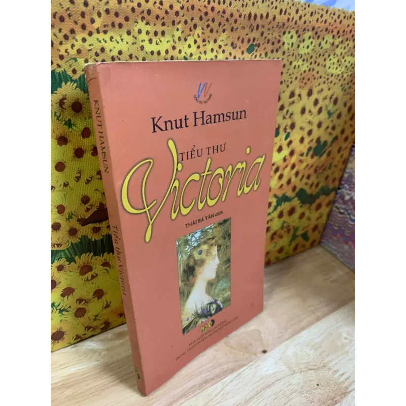 Tiểu Thư Victoria - Knut Hamson 927536