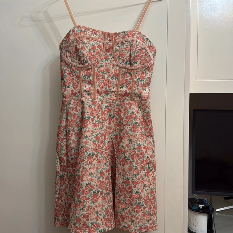Váy 2 dây cúp ngực có lót. Size M 495504