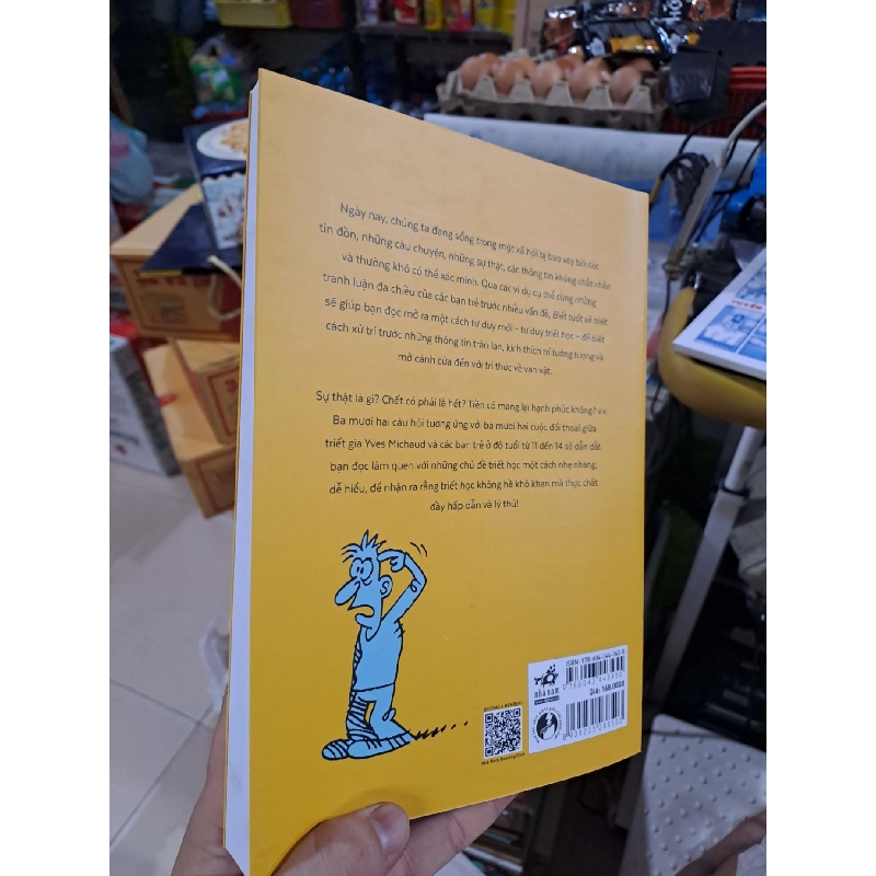 Biết Tuốt Về Triết - Trò Chuyện Giữa Triết Gia Và Bạn Trẻ Về Những Vấn Đề Triết Học Căn Bản - Yves Michaud, Manu Boisteau - 2023 mới 90% - LỊCH SỬ - CHÍNH TRỊ - TRIẾT HỌC - HMT3012 750034