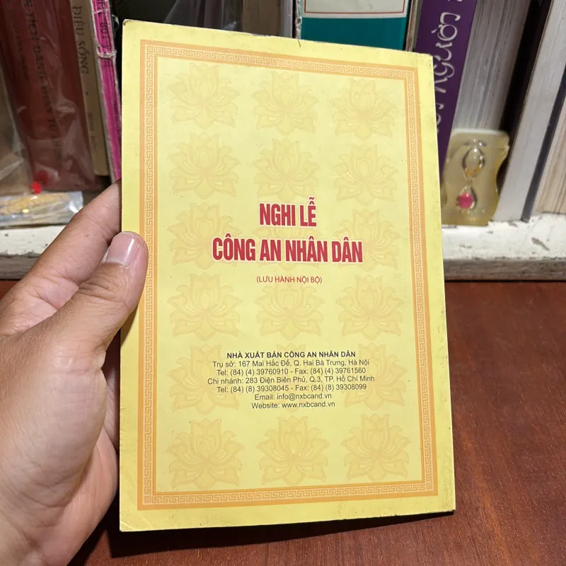 II Lưu Hành Nội Bộ: Nghi Lễ Công An Nhân Dân - Bộ Công An - 2012 1002161