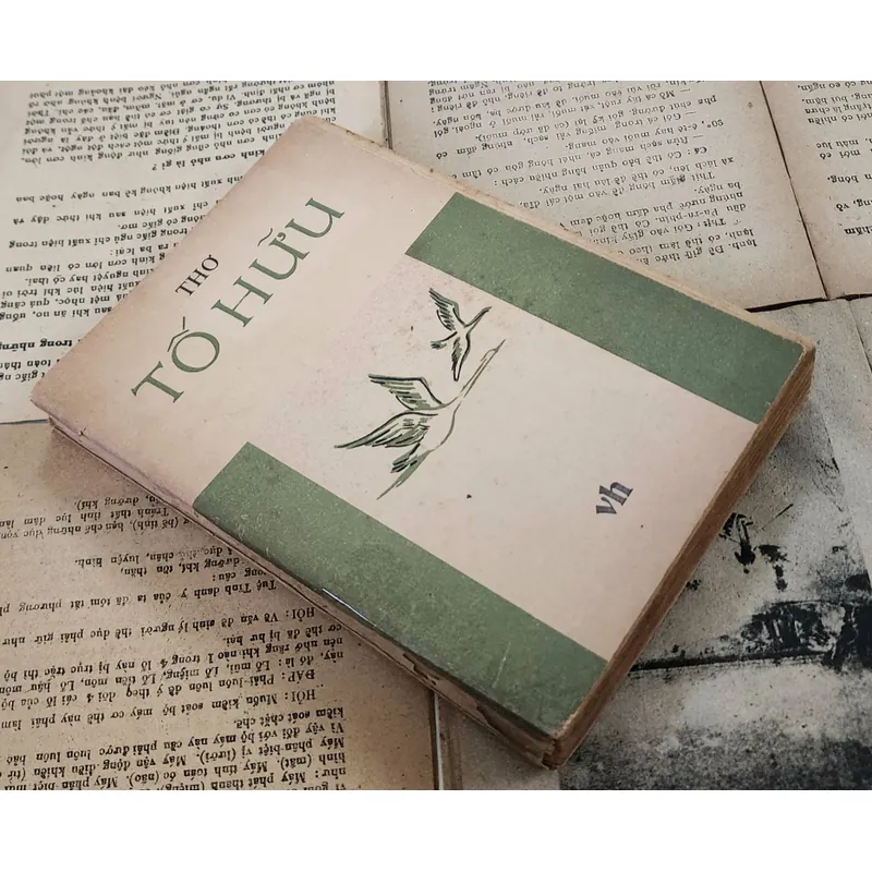 Tủ sách văn học mọi nhà, tuyển thơ Tố Hữu 708040