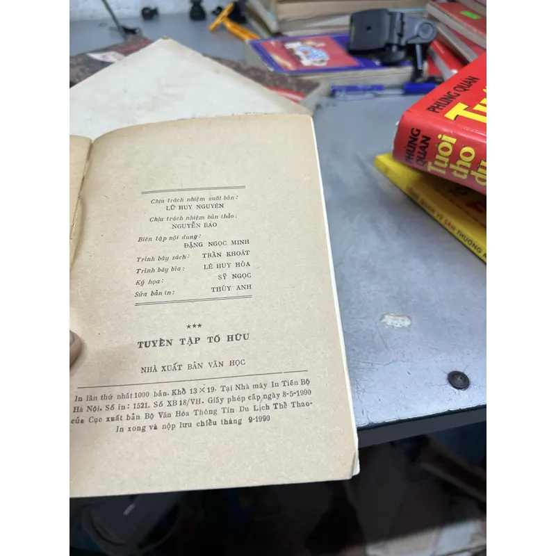 Tuyển tập thơ Tố Hữu 605514