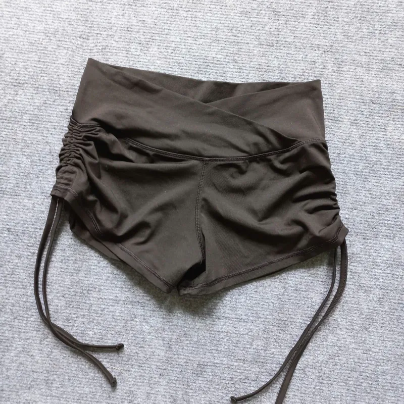 Quần tập thể dục lưng đắp chéo dây rút màu đen size L 933336