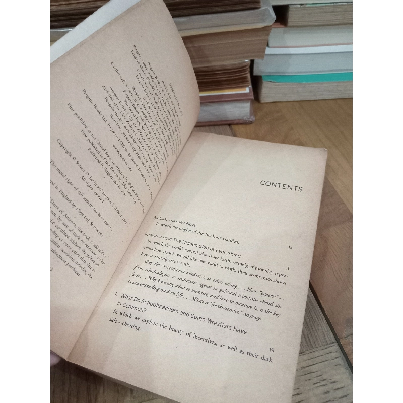 FREAKONOMICS - Steven D. Levitt and Stephen J. Dubner 176775