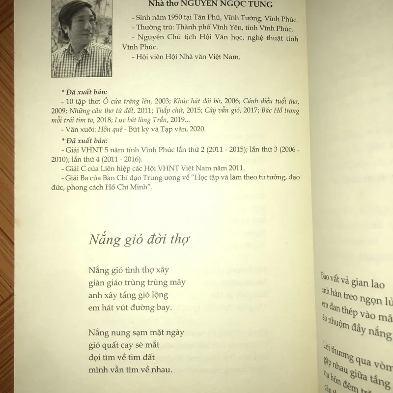 Quan Sơn Muôn Dặm  585322