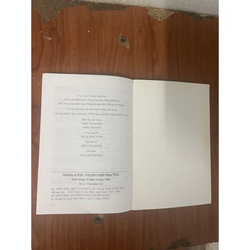 COMBO INTRODUCING DISCOURSE ANALYSIS and TRANSLATION : THEORY AND PRACTICE - HOANG VAN VAN 598762