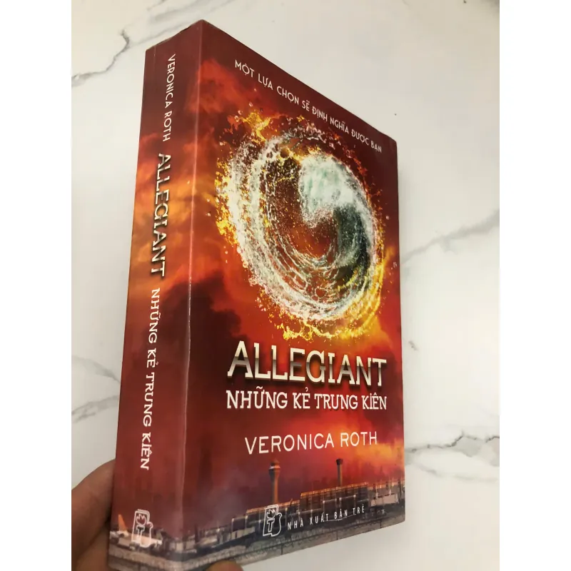 Allegiant – Những kẻ trung kiên Veronica Roth 689167