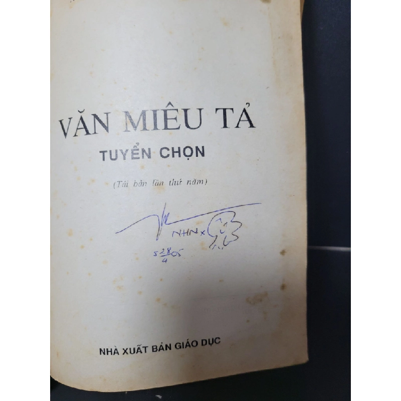 Văn miêu tả tuyển chọn mới 80% bẩn bìa, ố vàng, có chữ viết 2003 Nhiều tác giả HCM2205 GIÁO KHOA 458213