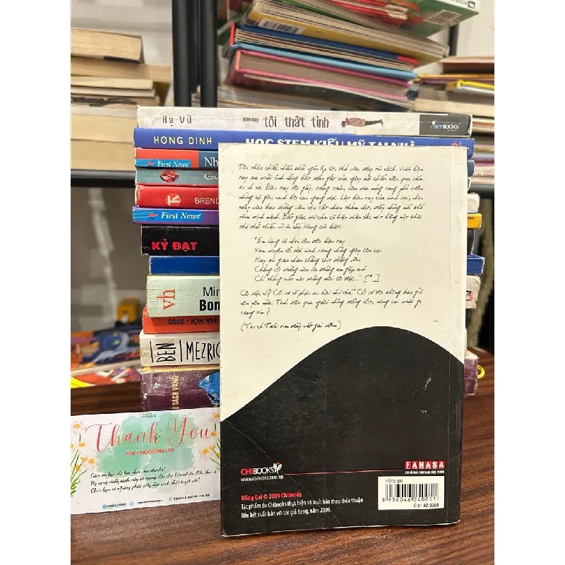 Hồng gai – Về nhan sắc, danh giá, phù phiếm – Keng 570824