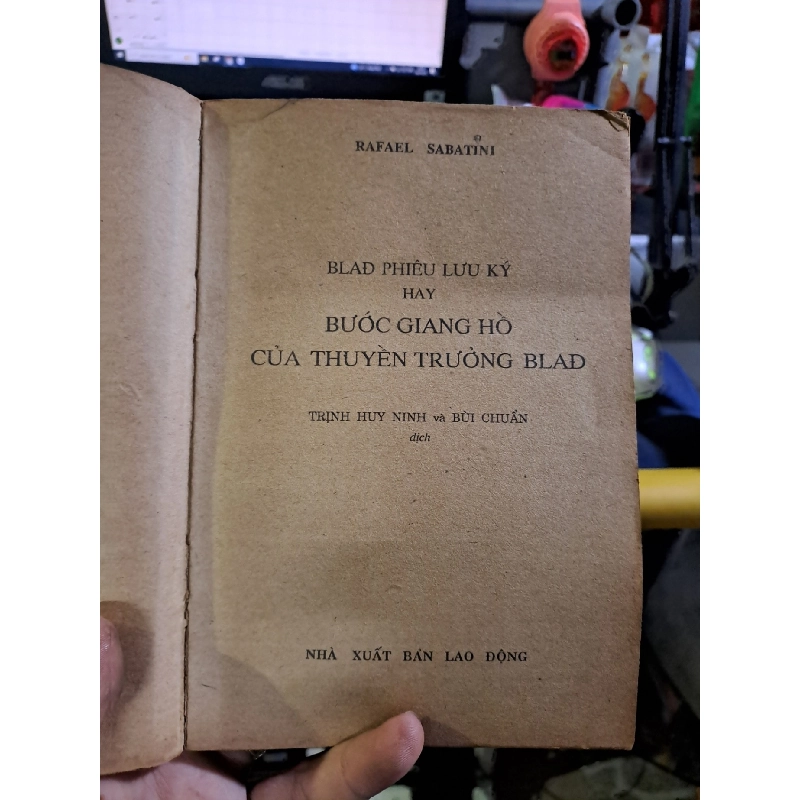 Blad Phiêu lưu ký hay bước giang hồ của thuyền trưởng blad mới 80% ố 1990 Văn học nước ngoài HCM1709 923311