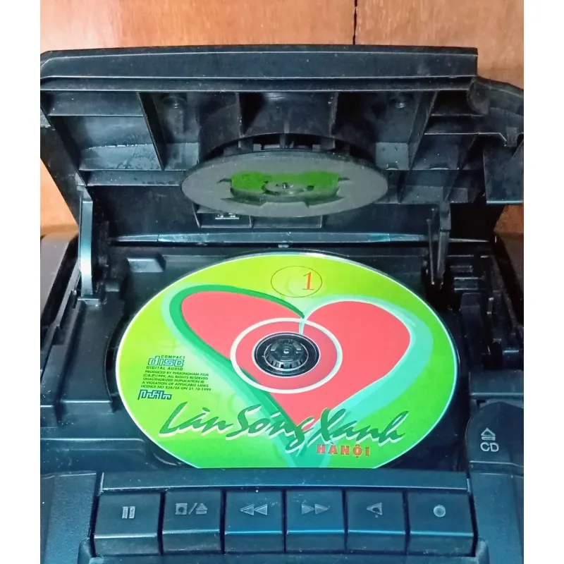 2 đĩa CD chính hãng Làn Sóng Xanh (1999) 961265