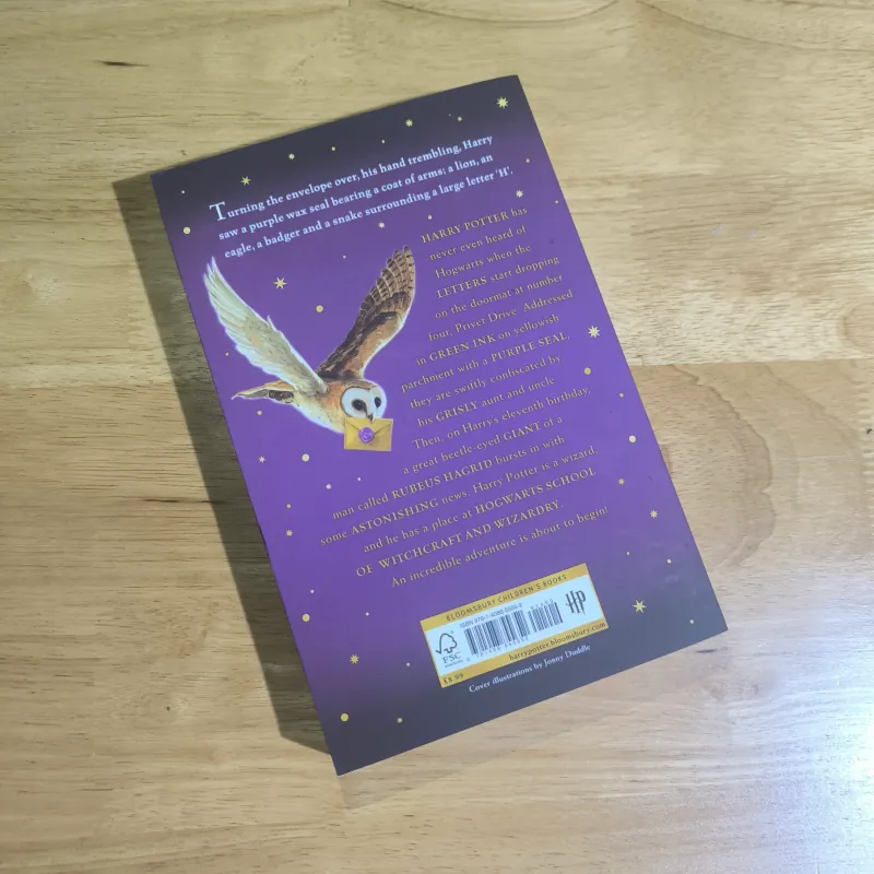 (Ngoại văn) Harry Potter and the Philosopher's Stone - J.K. Rowling 1040700