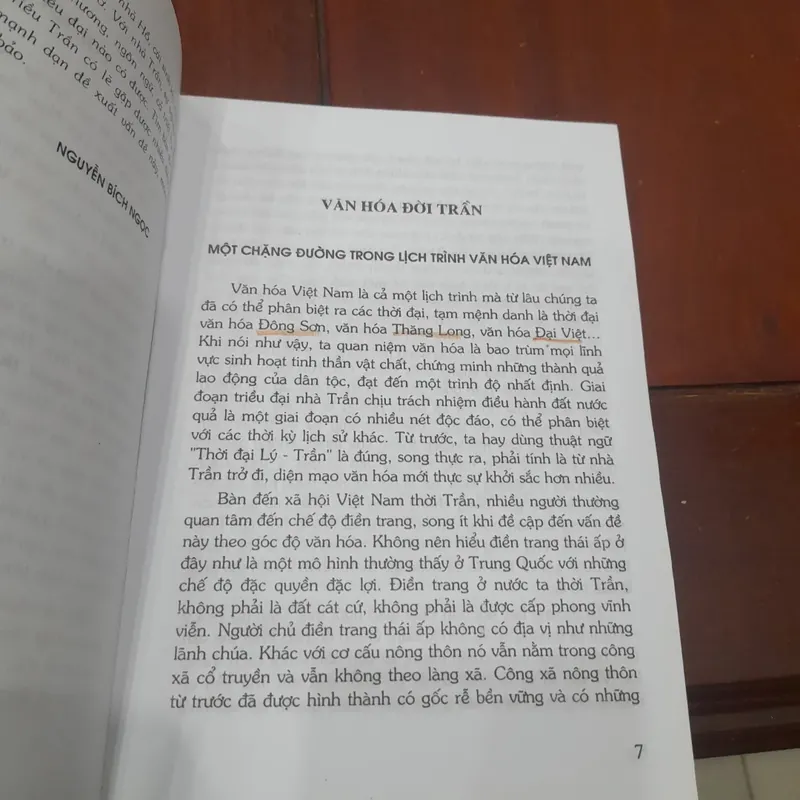Văn hóa Việt dưới triều Trần 699404