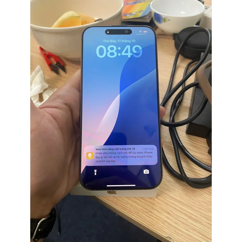 Điện thoại iPhone 16 Pro Max 256GB chính hãng màu vàng hình chữ nhật 589801